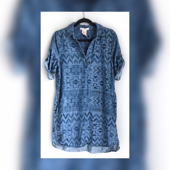 Philosophy Dresses & Skirts - 🌻5 FOR $25🌻 Philosophy Chambray Aztec Dress